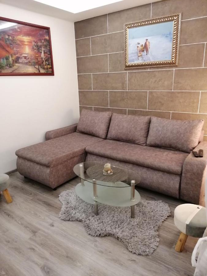 Epi Lux House Apartment Zemun Екстериор снимка